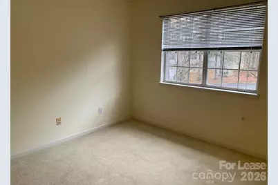 5745 Prescott Court, Charlotte, NC 28269 - Photo 8
