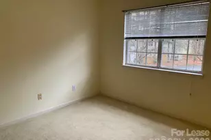 5745 Prescott Ct, Charlotte, NC 28269 - Photo 8