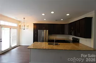 626 Fountain Ct, Fort Mill, SC 29715 - Photo 6