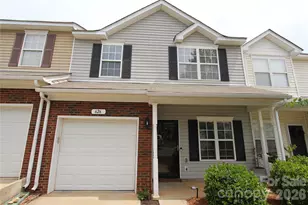 626 Fountain Ct, Fort Mill, SC 29715 - Photo 2