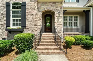 653 Bannerman Ln, Fort Mill, SC 29715 - Photo 4