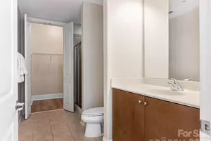 4625 Piedmont Row Dr, Charlotte, NC 28210 - Photo 12