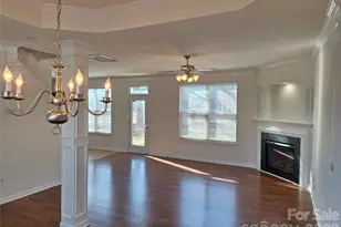 3107 Briar Rose Ct, Charlotte, NC 28269 - Photo 2