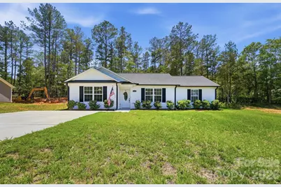 1217 Belmont Circle Drive, Lancaster, SC 29720 - Photo 2