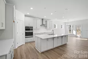 1210 Chasity Trails Ct, Matthews, NC 28104 - Photo 4
