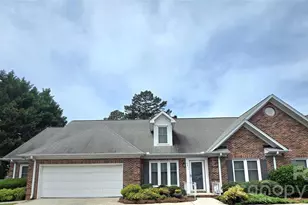 687 A Carlton Dr, Gastonia, NC 28054 - Photo 2