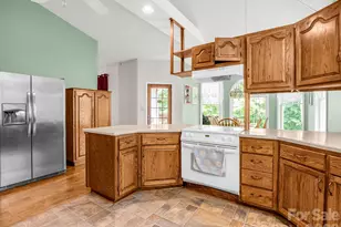 385 Park St, Columbus, NC 28722 - Photo 14