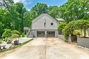 9131 N Pine Hill Ln, Charlotte, NC 28215 - Photo 40