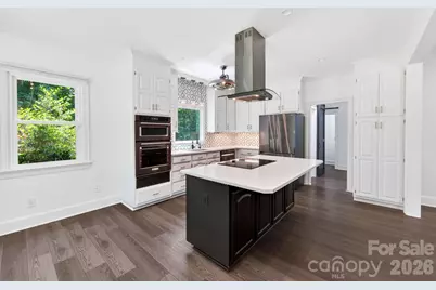 9131 N Pine Hill Lane, Charlotte, NC 28215 - Photo 10