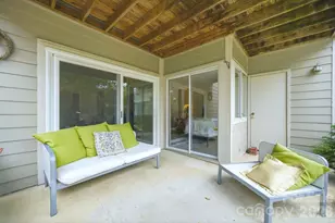 2500 Stradbrook Dr, Charlotte, NC 28210 - Photo 20