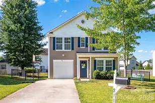 211 Wolf Creek Ln, Statesville, NC 28625 - Photo 1