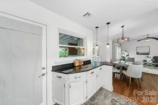 4220 Firwood Ln, Charlotte, NC 28209 - Photo 10