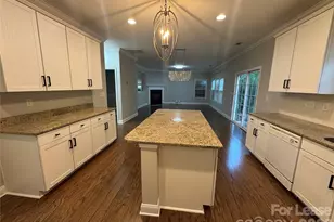 10921 Rousay Rd, Charlotte, NC 28278 - Photo 6