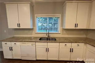 10921 Rousay Rd, Charlotte, NC 28278 - Photo 4