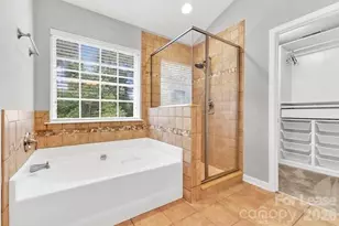 5010 Bellville Ct, Charlotte, NC 28269 - Photo 8