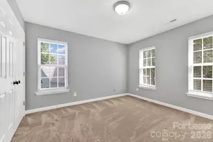 5010 Bellville Ct, Charlotte, NC 28269 - Photo 10