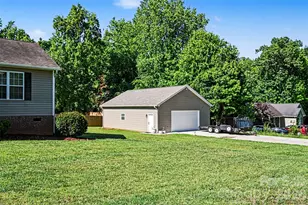 2720 Hill Top Dr, Salisbury, NC 28147 - Photo 6