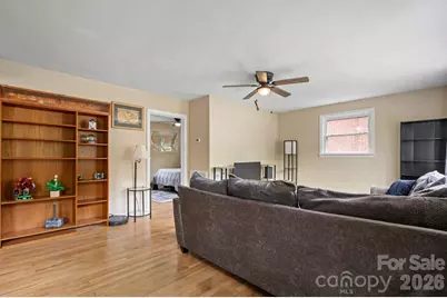 1423 16th Avenue NE, Hickory, NC 28601 - Photo 18