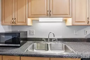 7031 Stonington Ln, Charlotte, NC 28227 - Photo 16