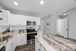 1756 Hidden Creek Dr, Rock Hill, SC 29732 - Photo 10