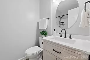 13501 Krislyn Woods Pl, Charlotte, NC 28278 - Photo 24