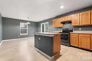 3800 Shasta Cir, Clover, SC 29710 - Photo 8
