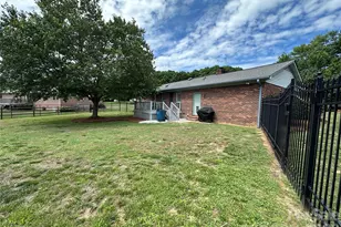 5525 Randolph Rd, Kannapolis, NC 28081 - Photo 12