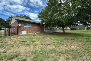 5525 Randolph Rd, Kannapolis, NC 28081 - Photo 14