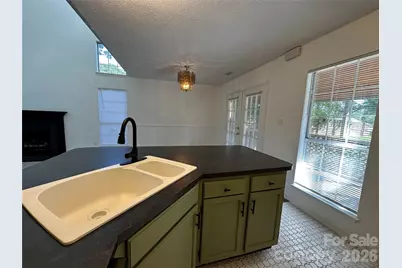 10220 Rockwood Road, Charlotte, NC 28215 - Photo 8