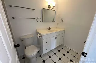 10220 Rockwood Rd, Charlotte, NC 28215 - Photo 12