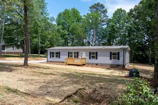 1331 Maiden Wood Cir, Maiden, NC 28650 - Photo 2