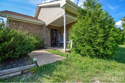 1341 McRae Avenue #8, Wadesboro, NC 28170 - Photo 4