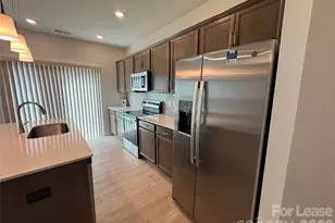 3021 Kingsfield Rd, Charlotte, NC 28208 - Photo 10