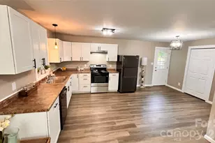 4009 Smokey Creek Rd, Lenoir, NC 28645 - Photo 12