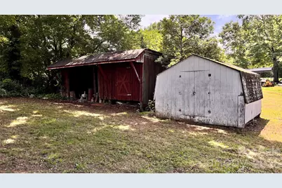 4009 Smokey Creek Road, Lenoir, NC 28645 - Photo 28