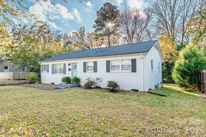 2333 Birchcrest Drive, Charlotte, NC 28205 - Photo 2