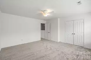 5229 Hawkins Meadow Ct, Charlotte, NC 28213 - Photo 36