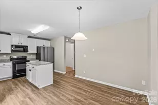 5229 Hawkins Meadow Ct, Charlotte, NC 28213 - Photo 22