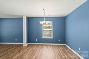 5229 Hawkins Meadow Ct, Charlotte, NC 28213 - Photo 8