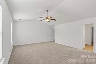 5229 Hawkins Meadow Ct, Charlotte, NC 28213 - Photo 38