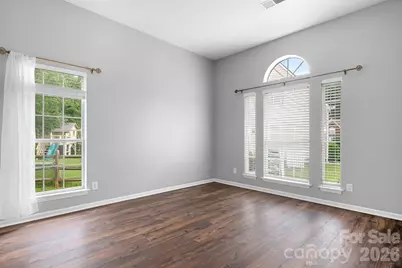 8940 Raven Park Drive, Charlotte, NC 28216 - Photo 4