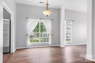 8940 Raven Park Dr, Charlotte, NC 28216 - Photo 6