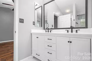 8940 Raven Park Dr, Charlotte, NC 28216 - Photo 24
