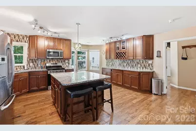 9912 Park Springs Court, Charlotte, NC 28210 - Photo 8