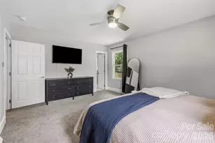 224 Sturbridge Dr, Charlotte, NC 28214 - Photo 10