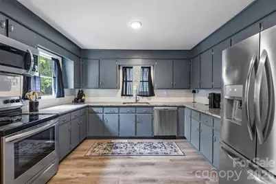 224 Sturbridge Drive, Charlotte, NC 28214 - Photo 6