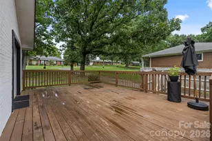 224 Sturbridge Dr, Charlotte, NC 28214 - Photo 18