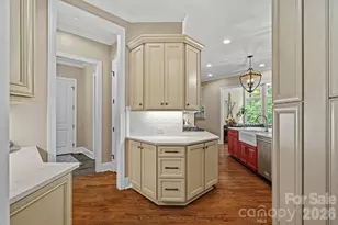 6808 Live Oaks Ln, Waxhaw, NC 28173 - Photo 10