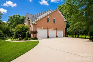 1015 Estate Ln, Matthews, NC 28104 - Photo 6