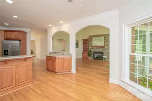 1015 Estate Ln, Matthews, NC 28104 - Photo 18
